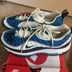 Womens Nike Air Max 98 Sail/ Radiant Emerald Size 9 Womens