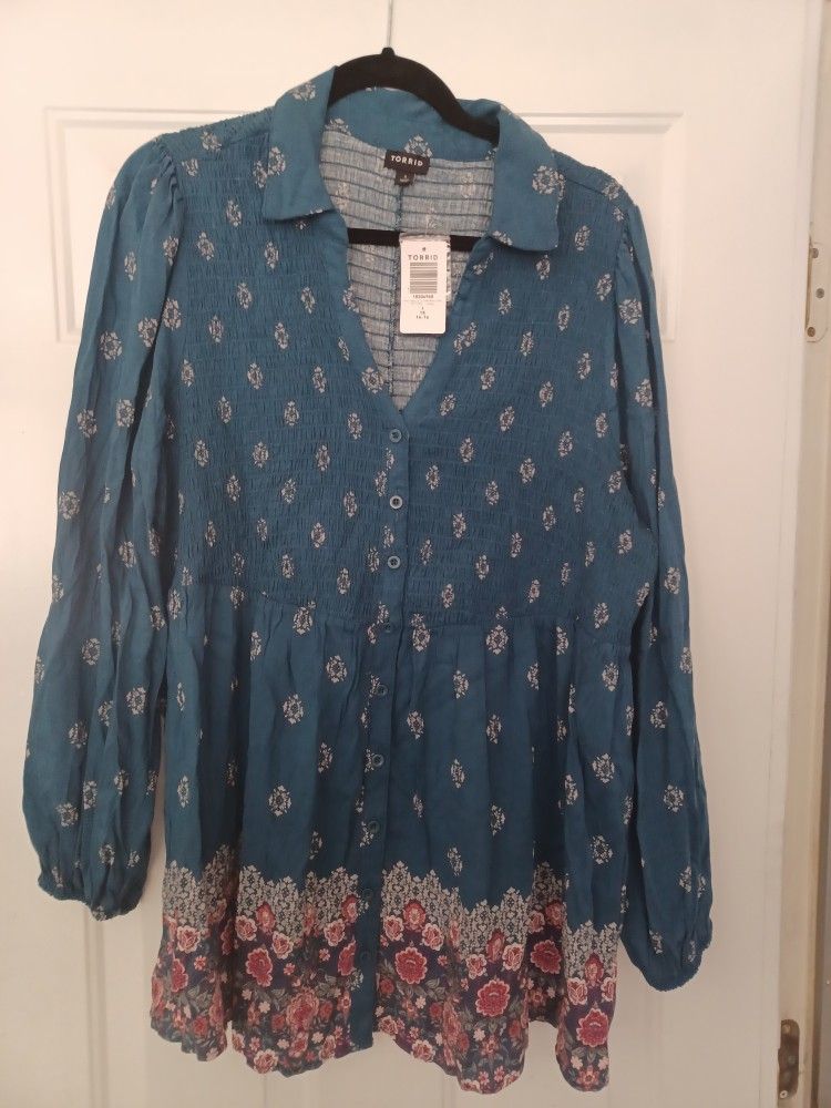 Torrid Tunic Top Size 1 (XL/14-16)