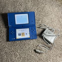 Nintendo DSi W/ Super Mario Bros