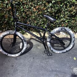 Elite BmX Bike
