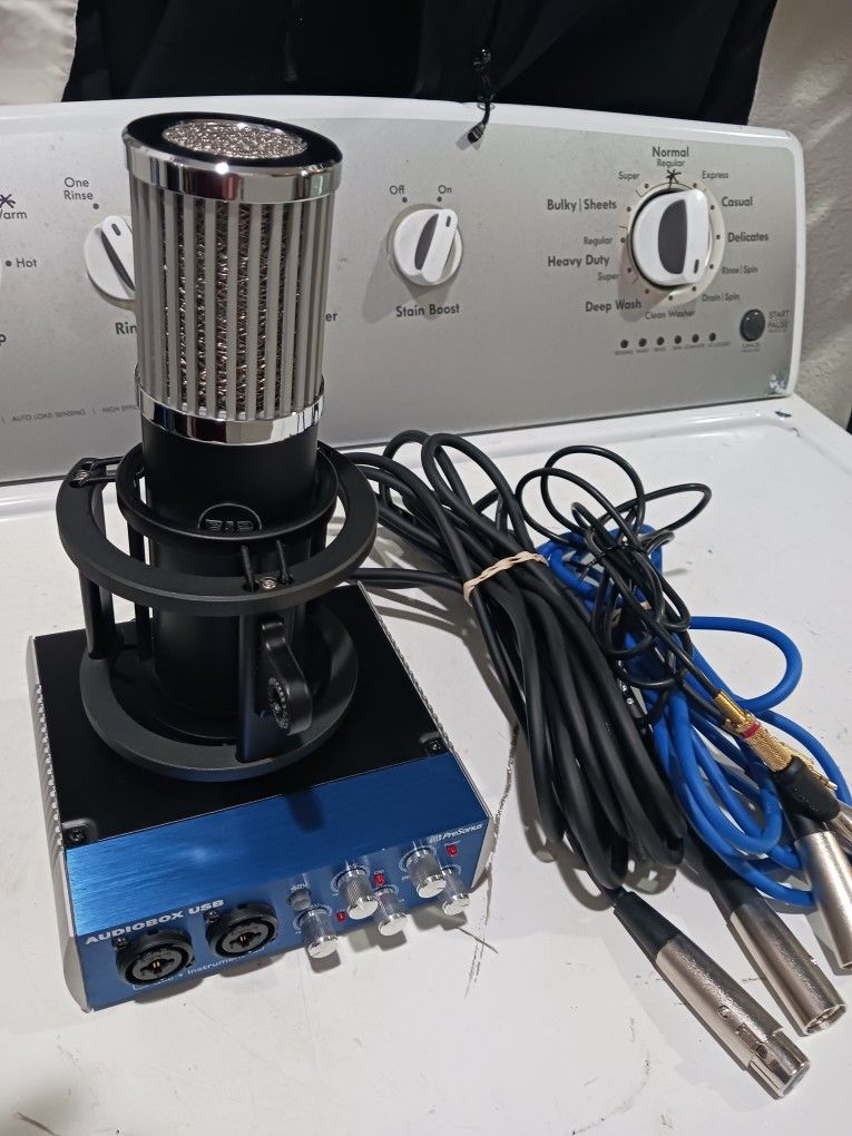 SKYLIGHT LARGE-DIAPHRAGM STUDIO CONDENSER XLR MICROPHONE. Custom -tuned for voice and vocals. Good for podcast, musical vocals and streaming.