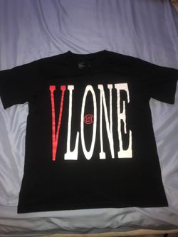 Vlone t-shirt size medium men light use