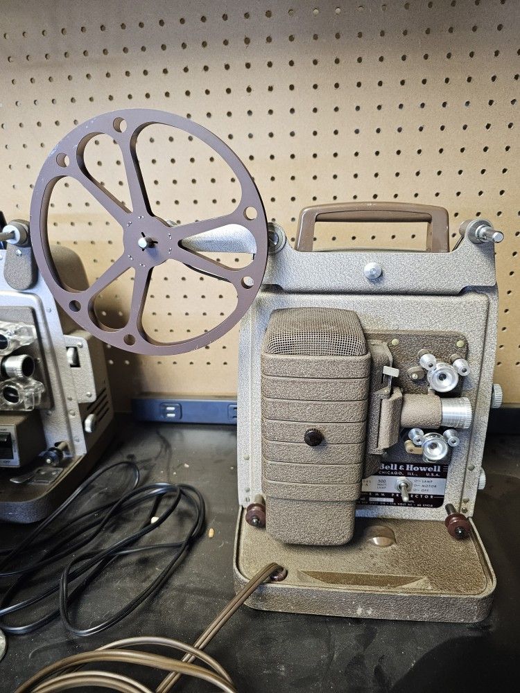 Bell & Howell Projector 253-A