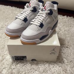 Jordan 4 SB Navy Size 10 (New)