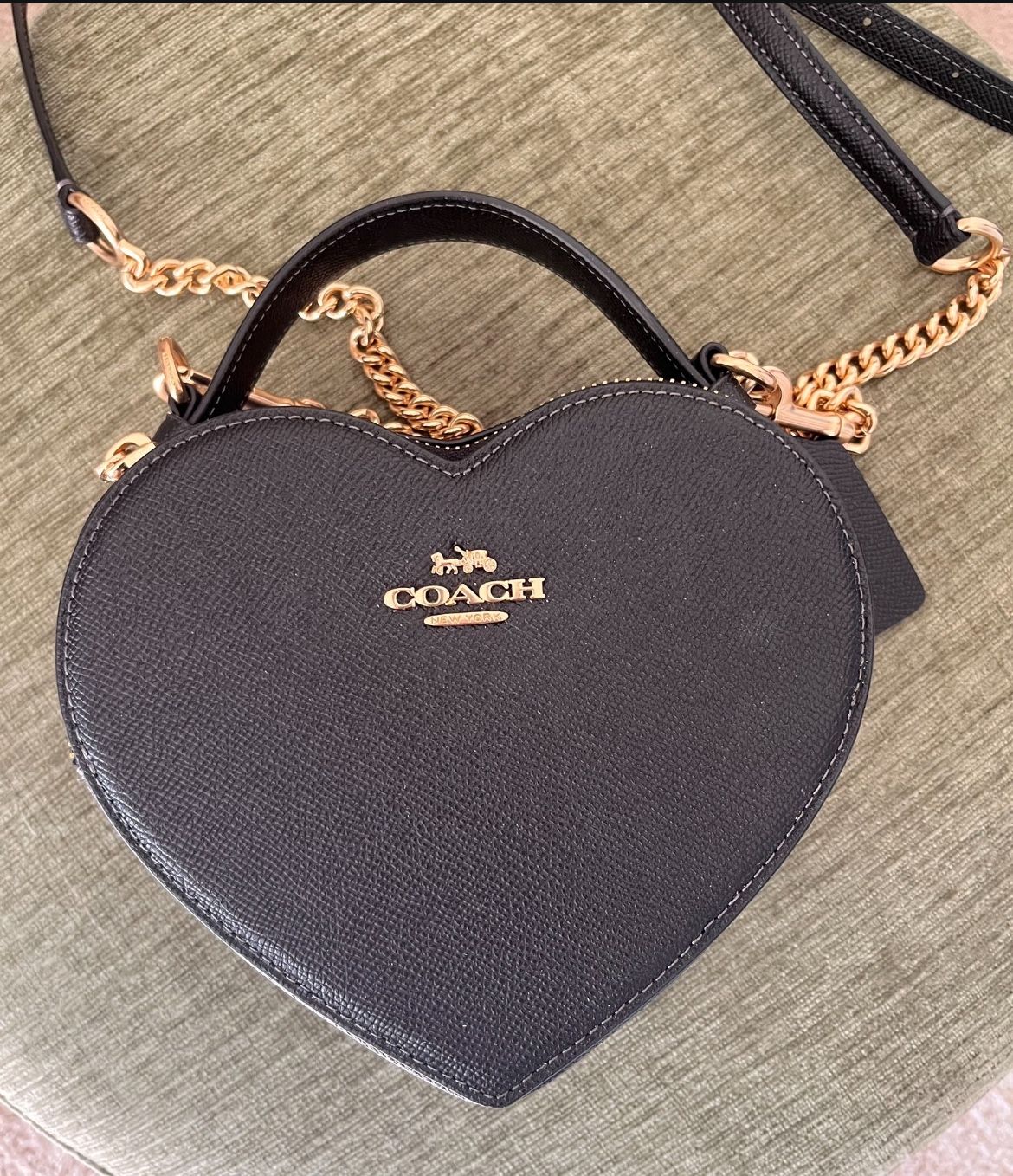 COACH Heart Purse Crossbody Bag Black Gold