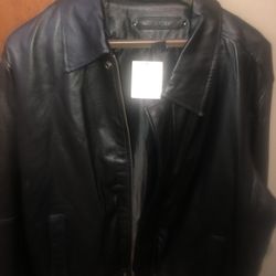 Mens Covington leather Jacket Size Large