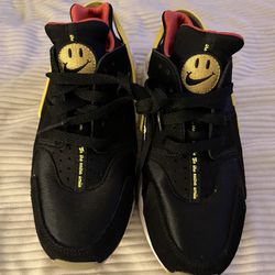 Nike Smiley Shoes