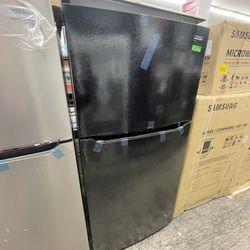 Frigidaire Top And Bottom In Black New Open Box 
