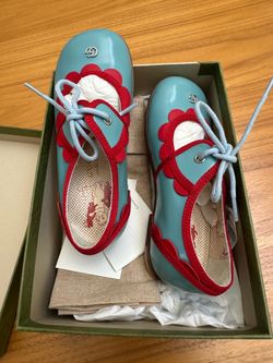 Gucci girls shoes