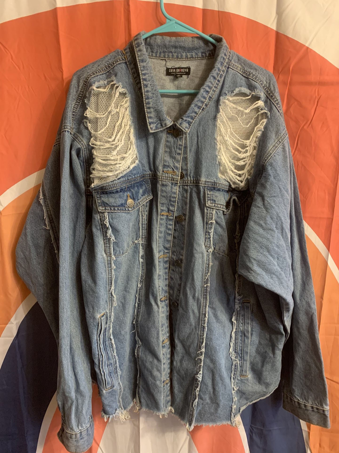 WOMANS PLUS SIZED JEAN JACKET
