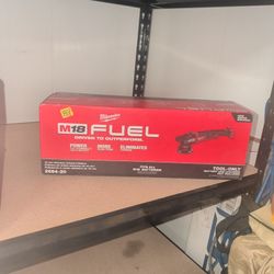 Milwaukee M18 Fuel 15 Mm Random Orbital Polisher 