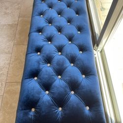 Very  Beautiful  Ottoman Brand New  52 x 19