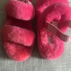 Uggs Slides 