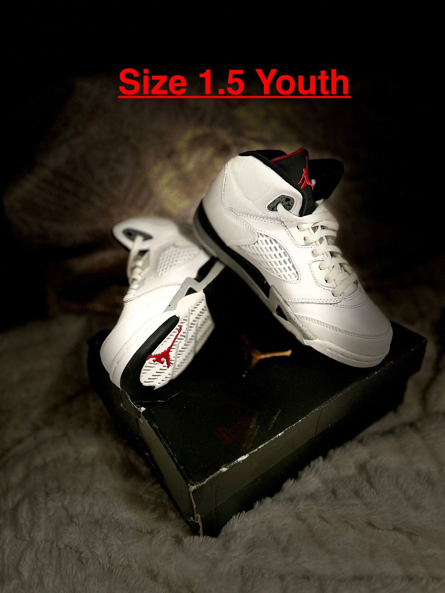 Shoe Size 1.5 Youth: Jordans