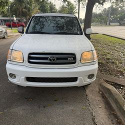 2004 Toyota Sequoia