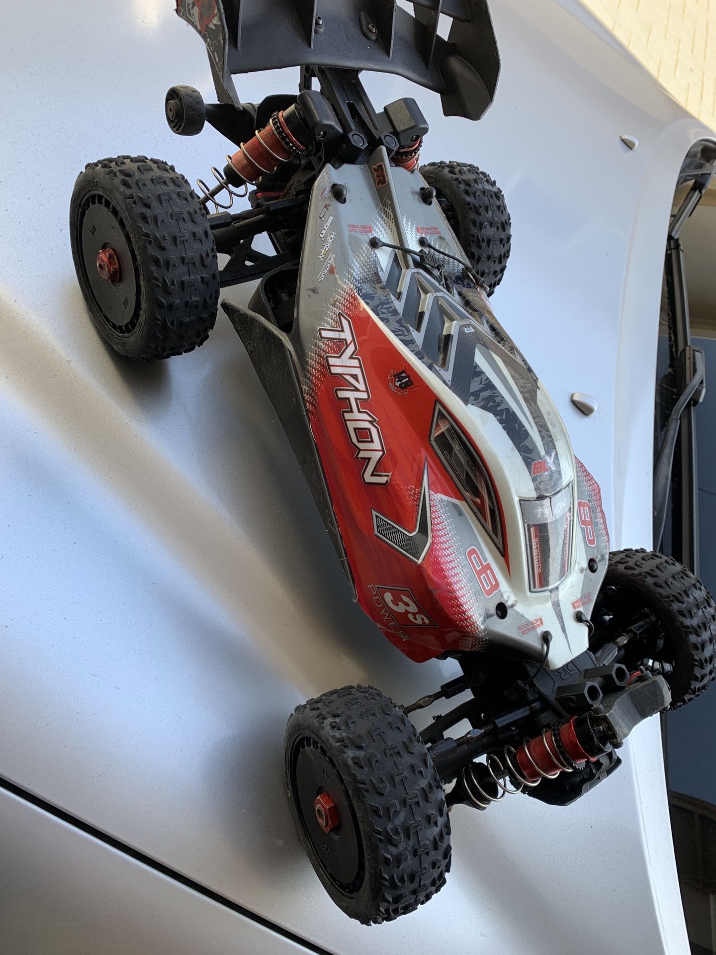 Arrma Typhon 