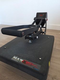 Stahls The Maxx Press Heat Press - Digital Clamshell Heat Transfer Machine
