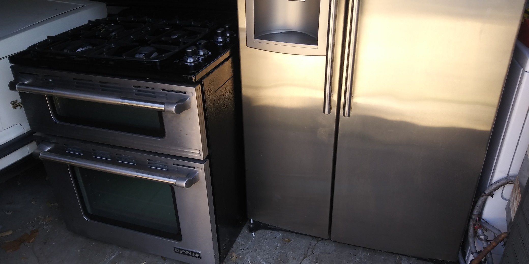 Stainless steel Jenn-Air stove LG refrigerator