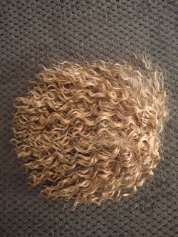 Wig ponytail medium ash blonde