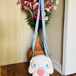 Large Size Cinnamon Roll Crossbody Bag