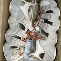 Keen Sandals / Size 8 / Women's Hyperport H2 