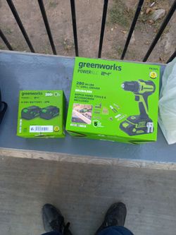 Greenworks drill and 2 pack 4.0 batteries