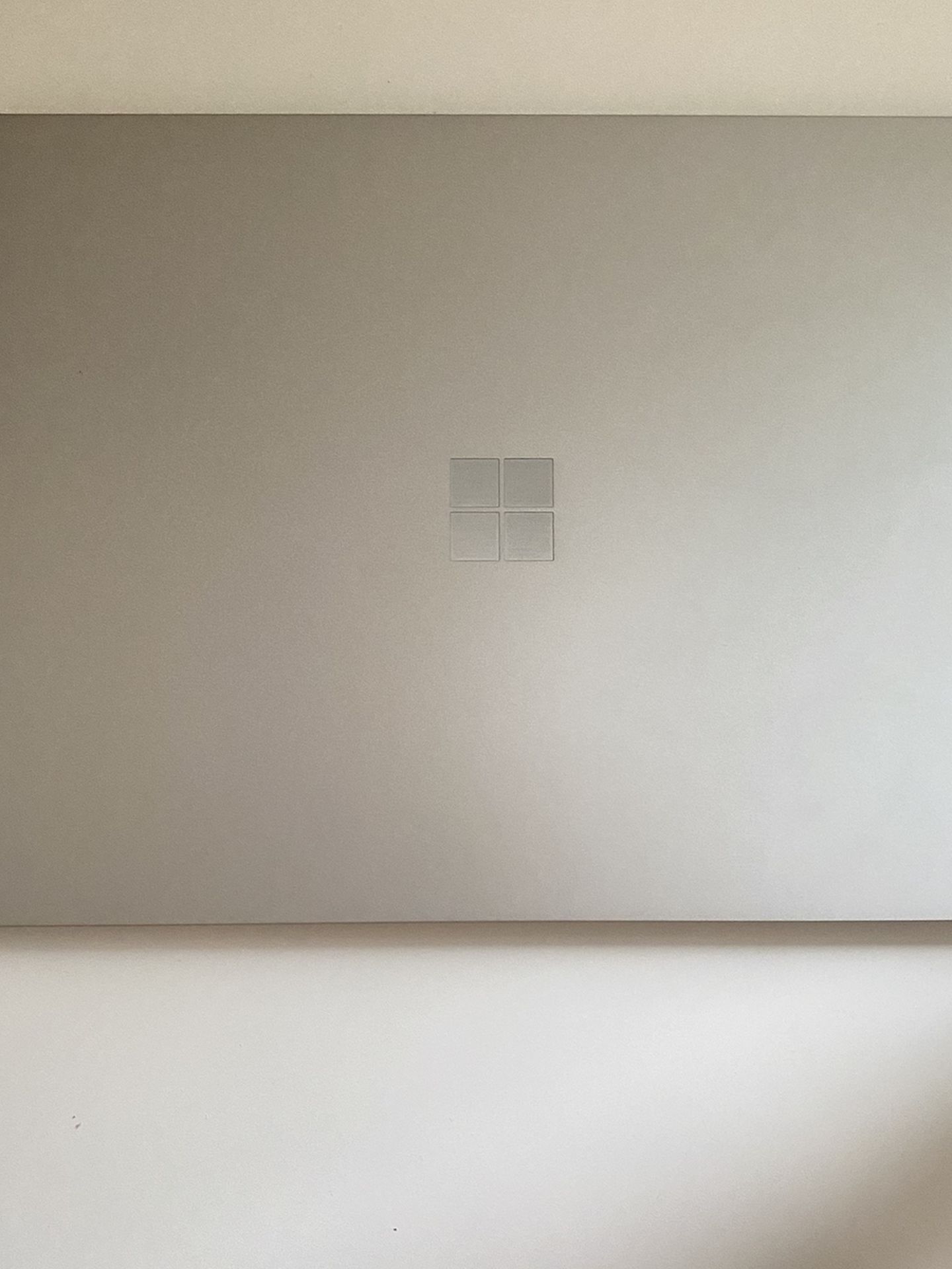 Microsoft Surface Laptop- Platinum