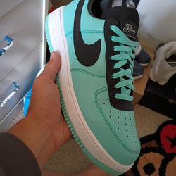 Tiffany & Co. Nike Air Force 1 F&F