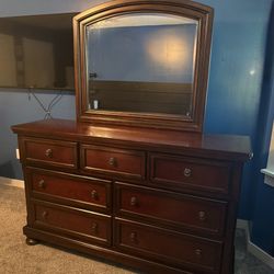 Porter Dark Brown 7 Drawer Dresser With Mirror
