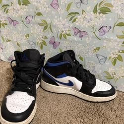 Jordan 1 Mid White Black Racer Blue 