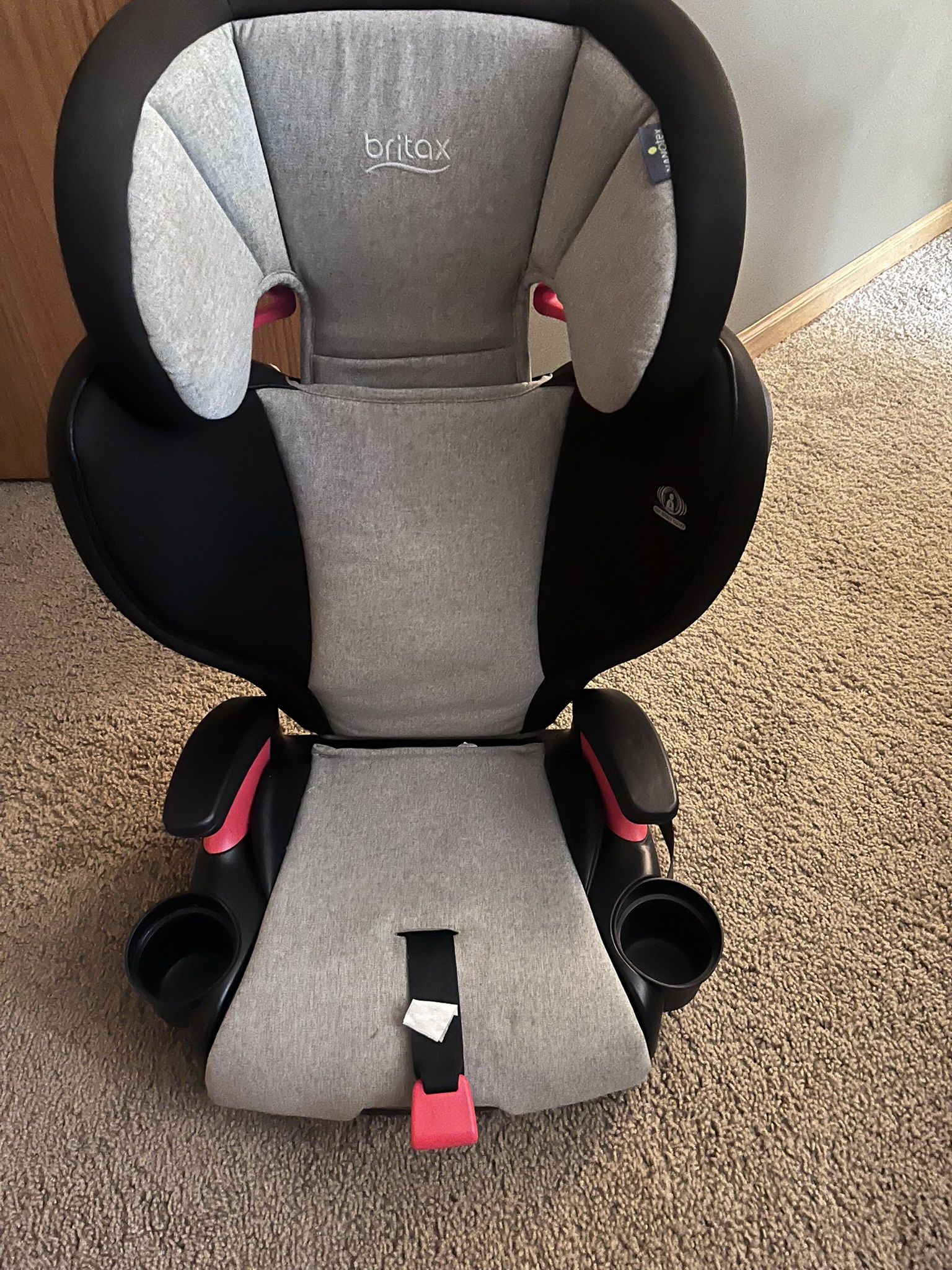 Gently Used Britax Booster Seat, Easy Installation And Adjustable Headrest