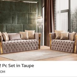 Sofa & Love Seat Set (Take It Home In Payments/ llévatelo a casa en pagos) 