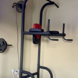 Pull-up dip bar nice and sturdy