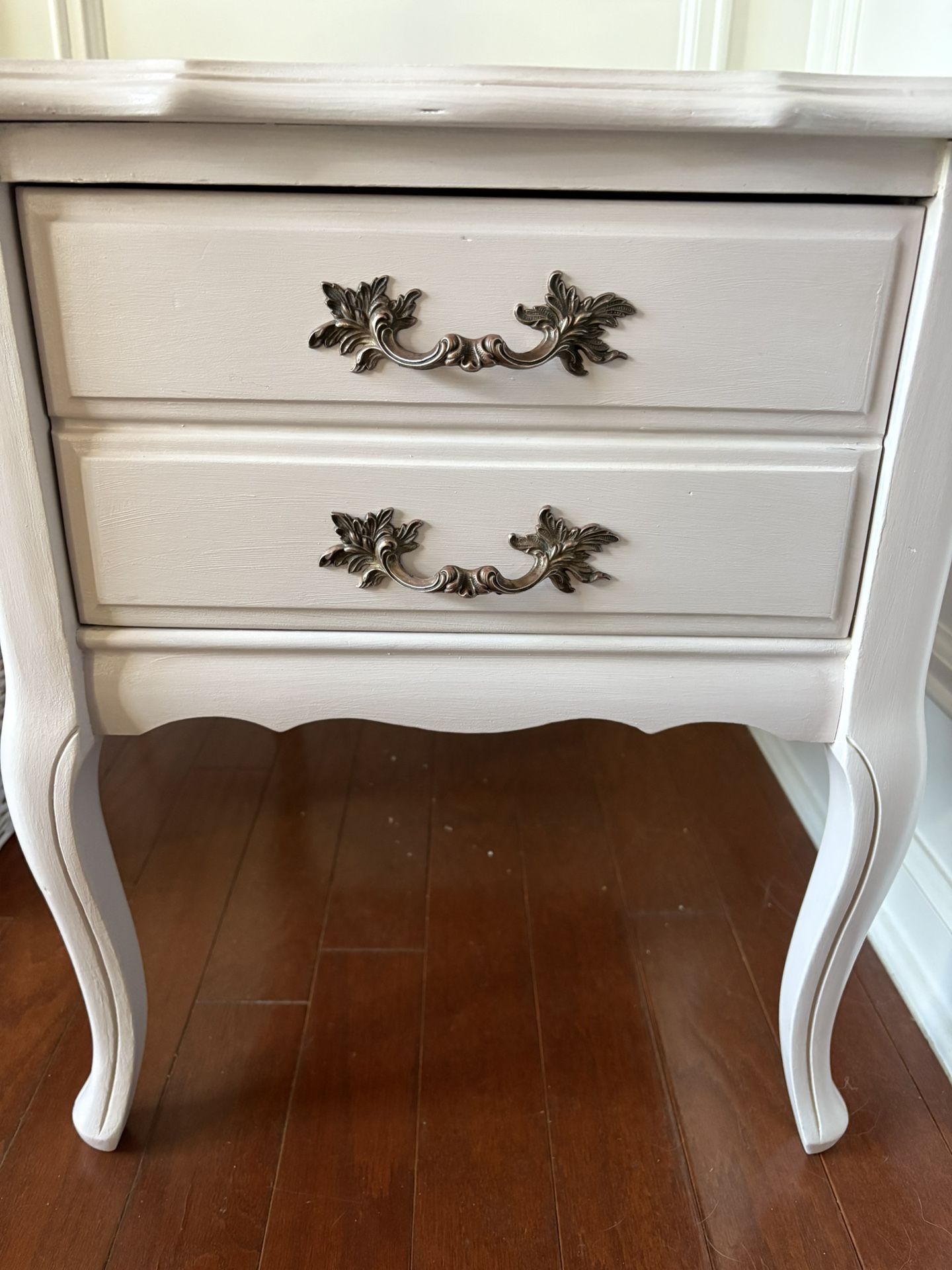 Accent Table