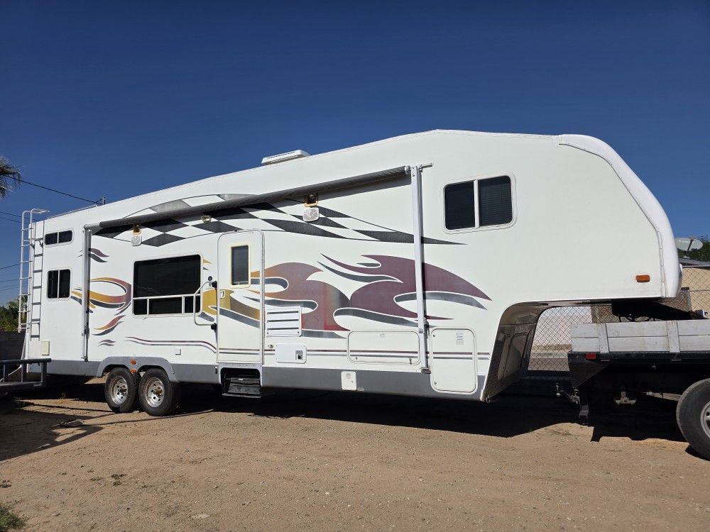 2007 Fleetwood Gearbox 