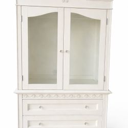 White Vintage Display Cabinet / China Cabinet with Glass Doors