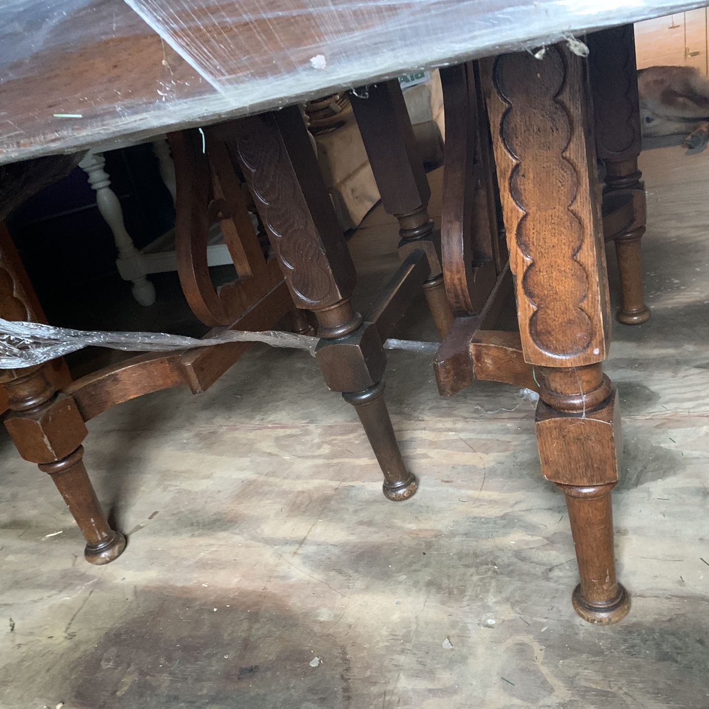 Antique Oak Refinished Dining Set With 6 Chairs.