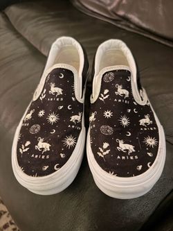 VANS SIZE 6.5 WOMEN