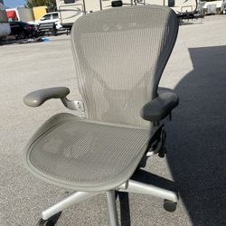 Herman Miller Aeron Chair 