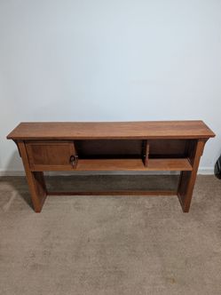 54inch (W) *x 28 inch (H) - stand - Free