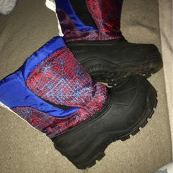 Snow boots Toddlers Size 8