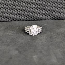 WG & Diamond Engagement Ring
