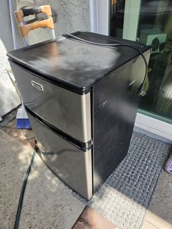 Emerson Mini Fridge