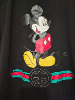 Gucci mickey mouse t shirt  sz Medium mens  new