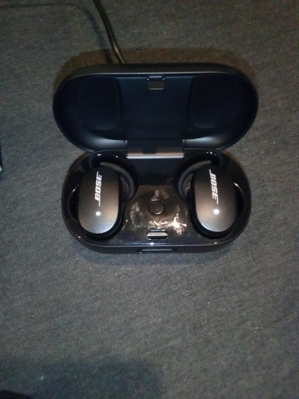 Bose Noise Cancellation Headphones