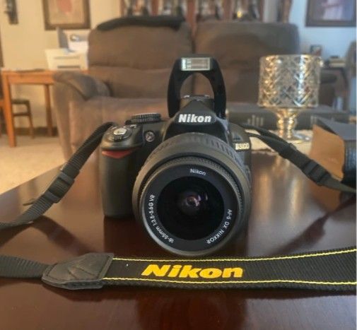 Nikon D D3100 14.2MP Digital SLR Professional CameraNikon D D3100 14.2MP Digital SLR Professional Camera