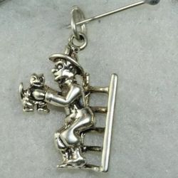 Vtg.Sterling Silver " Fireman Rescues Kitty Cat" Charm 