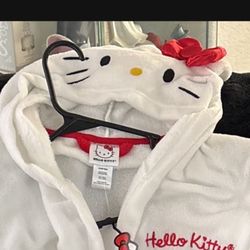 Hello Kitty Hooded Robe Size Small (Price Is Firm) MORE in Profile 🤩
