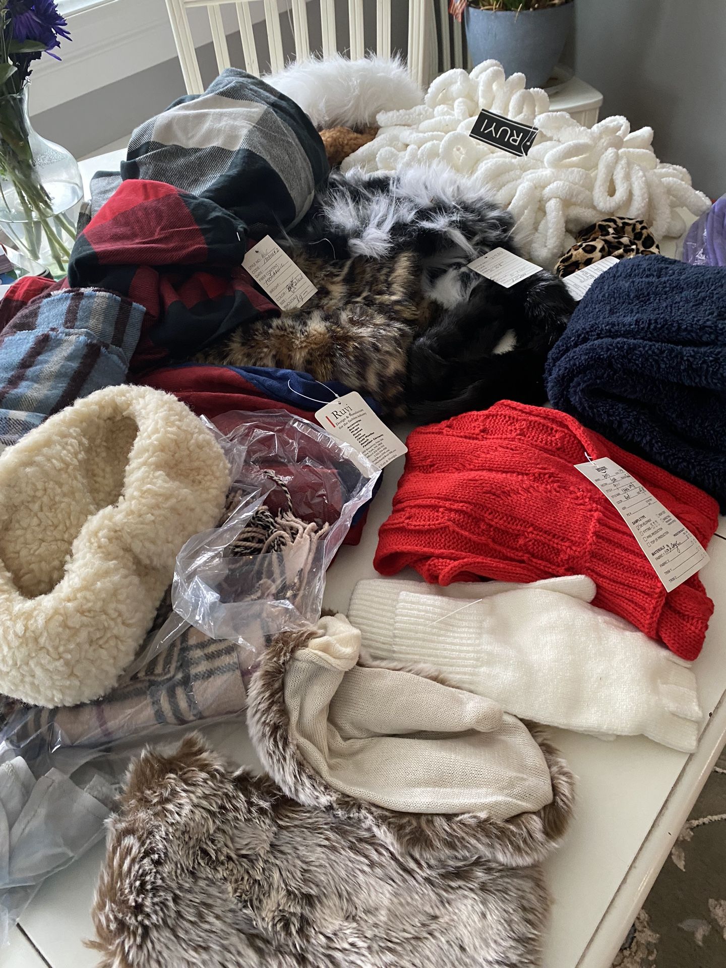 Huge Lot Of Ladies Scarves, Shawls And Gloves Brand New