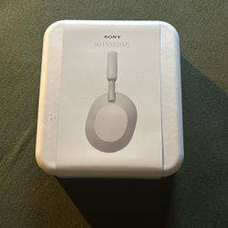 Sony WH-1000XM5 Headphones